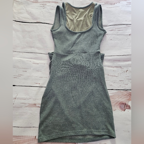 The Bearun Women's Sleeveless Blue Grey Mini Dress Size Medium - Picture 2 of 4